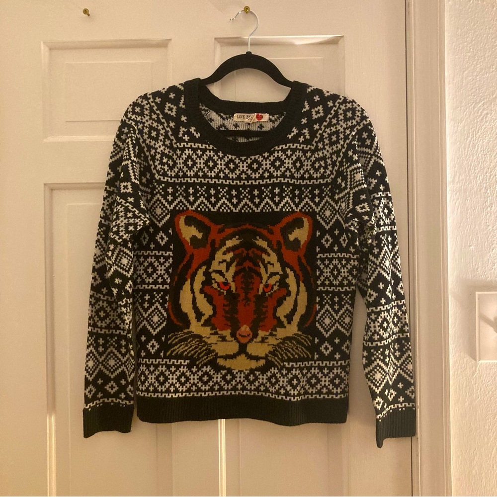 🐅 🎄🌲Love by Design Tiger Fair Isle Graphic Sweater 🐅🎄🌲